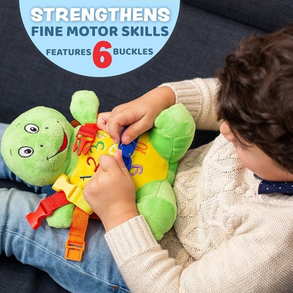 Traveling buckle turtle toy. - Picture 1 of 7